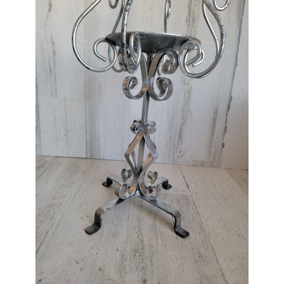 Metal silver swirl candle holder Halloween home decor figure - Picture 5 of 11